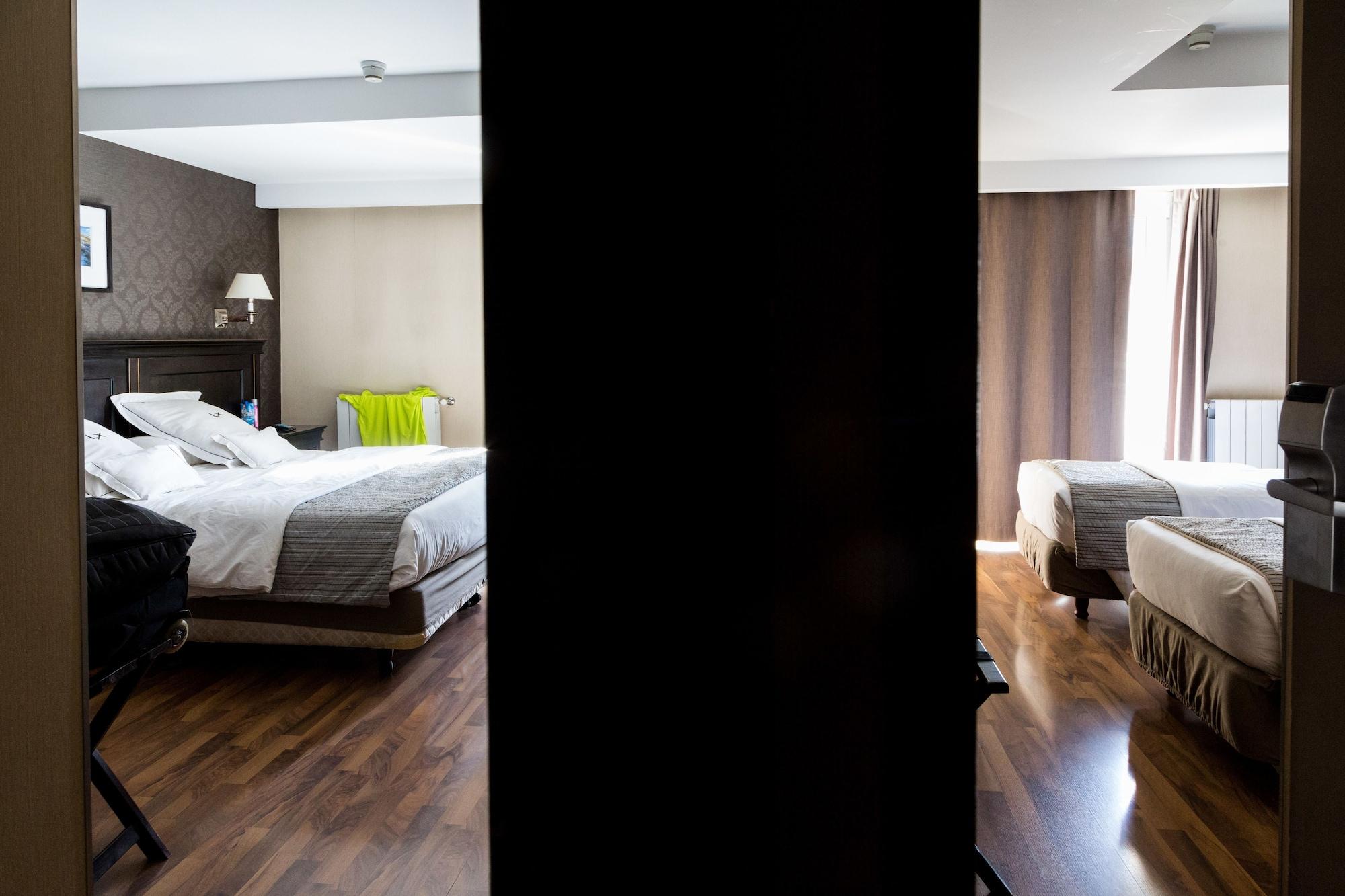 Lennox Ushuaia Hotel Bagian luar foto