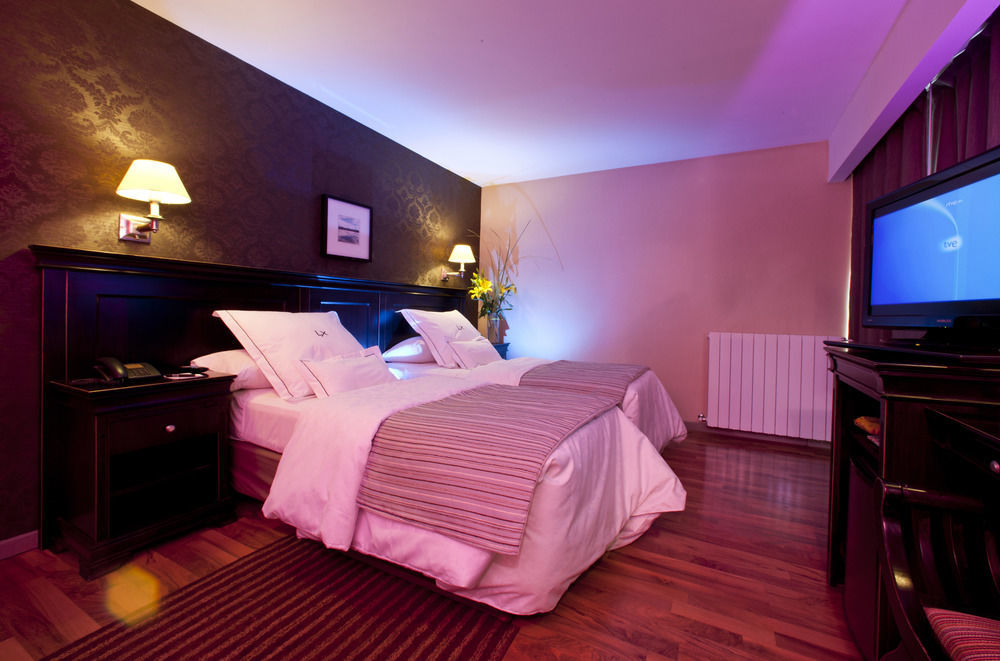 Lennox Ushuaia Hotel Bagian luar foto